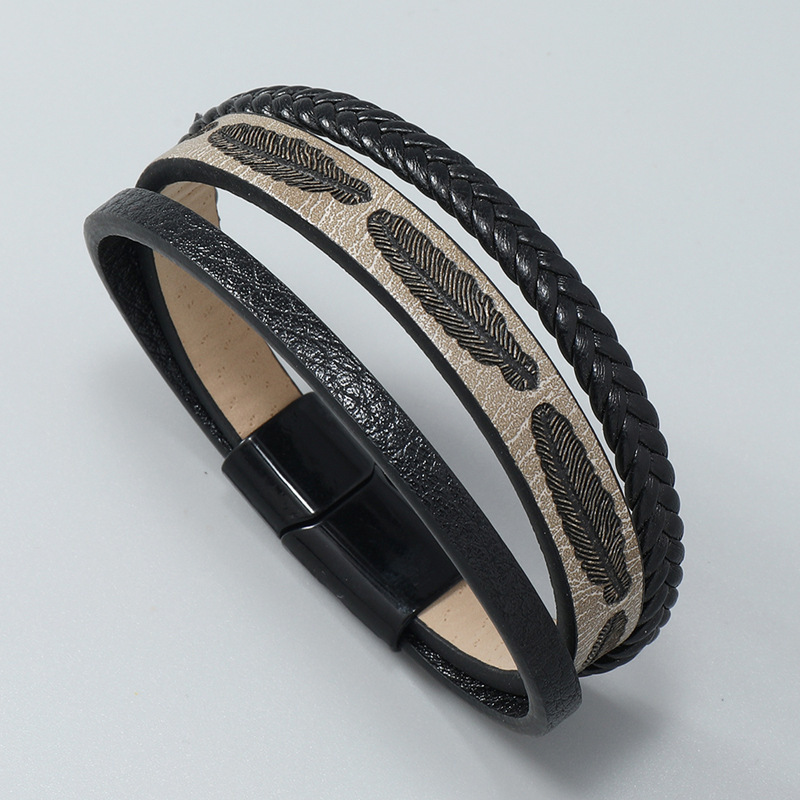 1 Piece Quantity Retro Punk Solid Color Pu Leather Handmade Men's Wristband Men Cord & Leather Bracelets