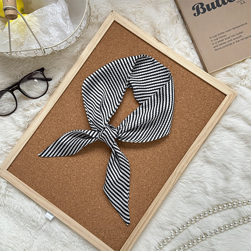 Fondo blanco ondulado