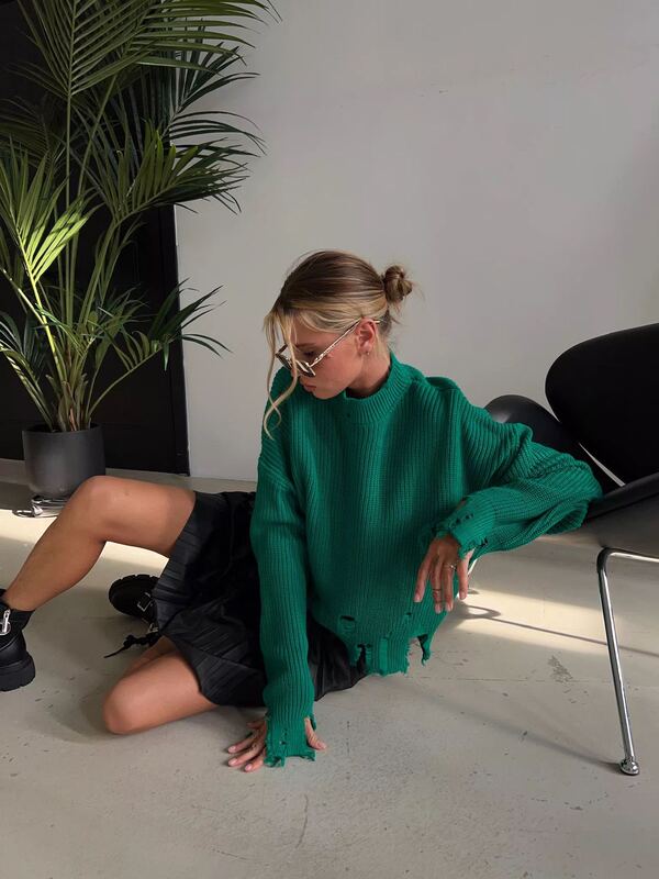 Round Neck Long Sleeve Loose Knitted Sweater for Autumn and Winter European and American Fashion Casual Knitted Sweater Distinctive Woolen Top Round Neck Long Sleeve Loose Knitted Sweater for Autumn and Winter European and American Fashion Casual Knitted Sweater Distinctive Woolen Top