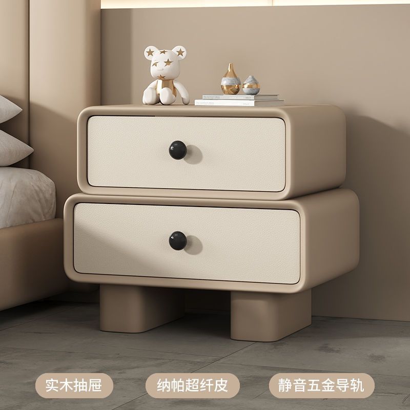 카키색과 흰색