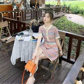 法式甜美减龄彩色镂空条纹针织连衣裙女夏季薄款短袖收腰显瘦短裙