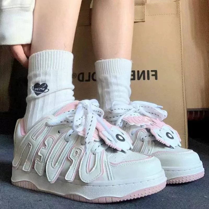 Хлебная обувь 2024 Весна и Осень Ретро нишевые пары пар букв сшивание обувь женская спортивная обувь для скейтборд обувь