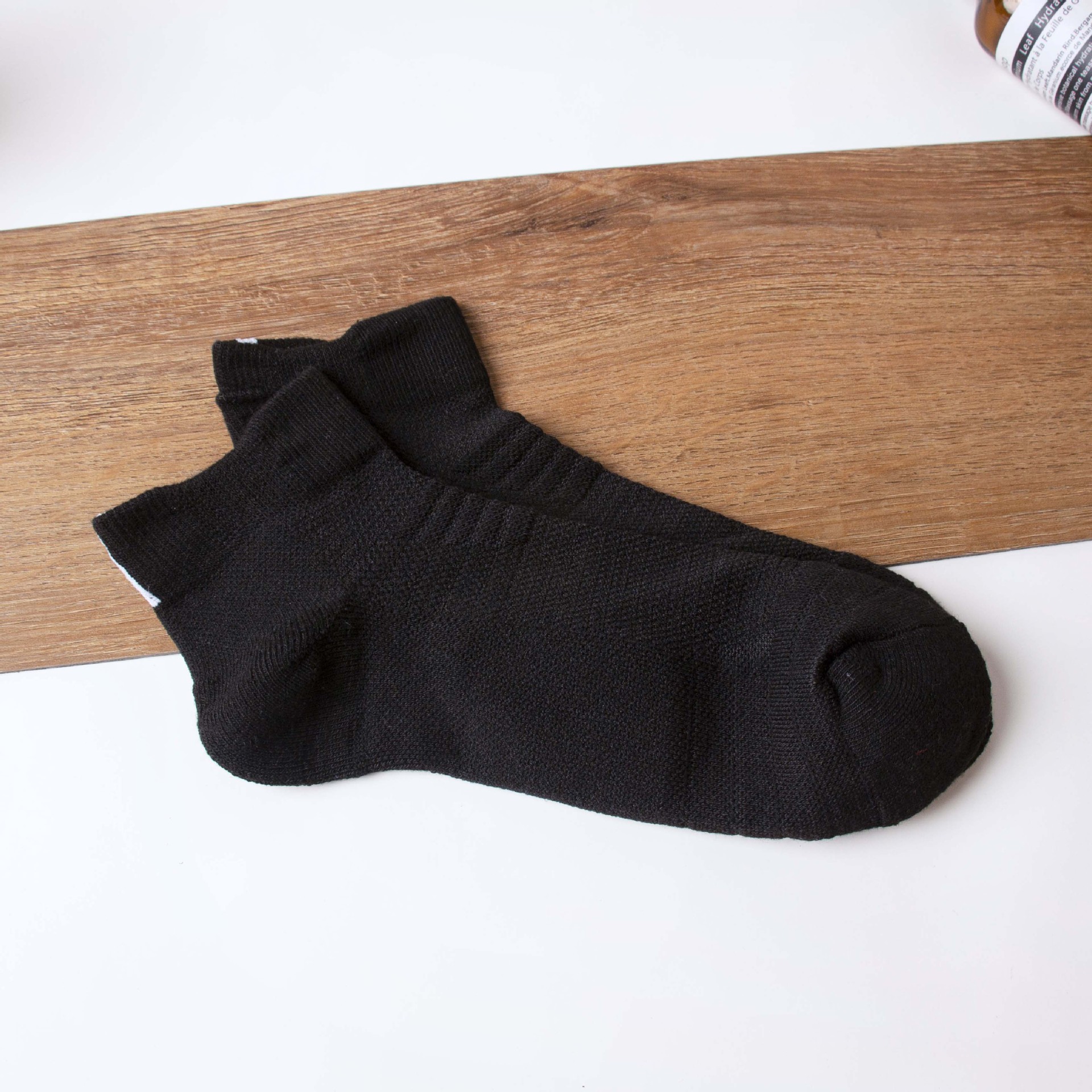 Calcetines deportivos para hombres engrosados Calcetines de tobillo inferior de toalla Calcetines antifricción para correr Calcetines de baloncesto de élite