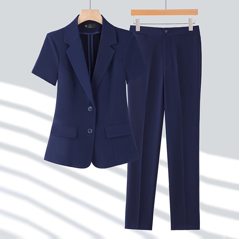 파란색 정장 + 바지