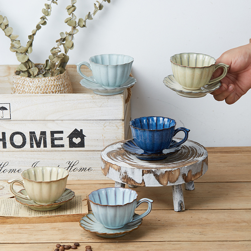 Estilo retro luz de lujo japonés taza de leche y platillo horno cambio de cerámica té de la tarde traje creativo encaje latte taza de café