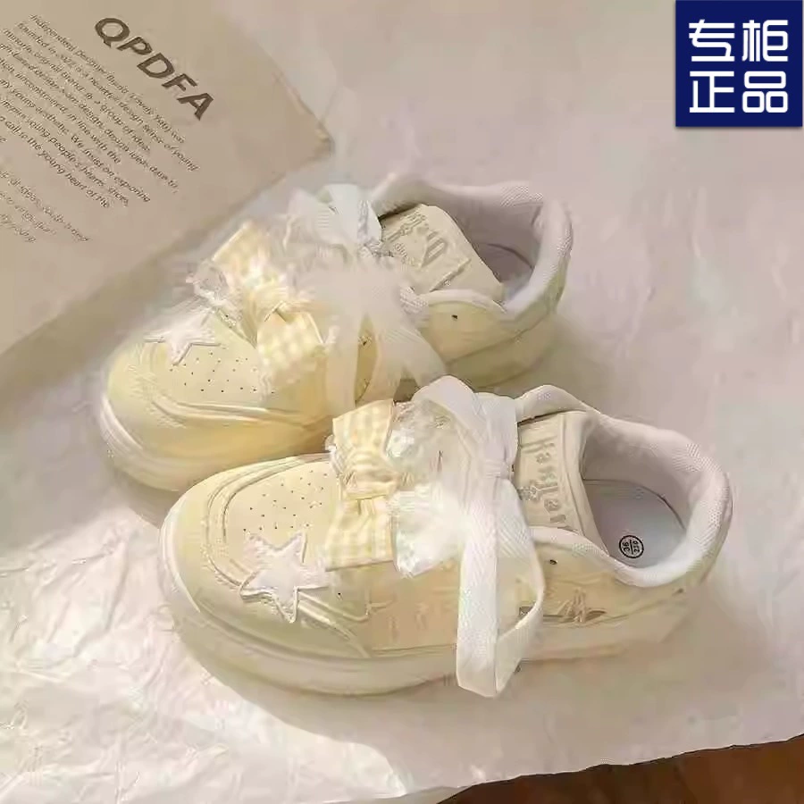 Оригинальные нишевые кроссовки на толстой подошве для женщин 2025 новые универсальные туфли белые туфли повседневные кроссовки спортивная обувь