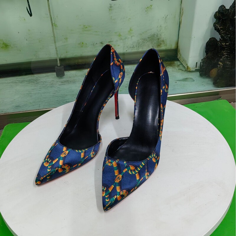 Yueliang Rainbow High Heels for Women 2025 New Model, Large Size, Low-Cut, Side Cutout, Full-Cover Pointed Toe, Thin Heel, Fashionable Single Shoes