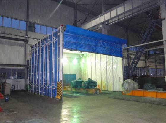 伸缩移动喷漆房