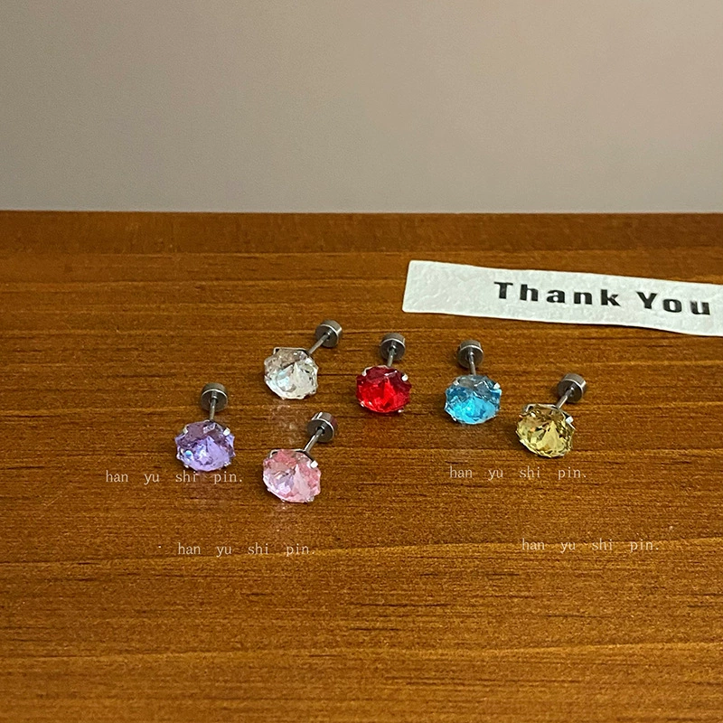 Clip‑on earrings, zirconium and pearl, light‑luxury non‑pierced design