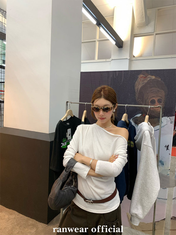 Ranwear 一口水蜜桃 小众温柔荡领后背扭结露背蝴蝶结长袖防晒T恤|undefined