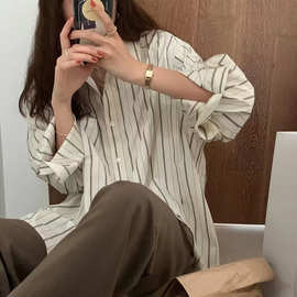 港风复古条纹衬衫女春秋新款法式别致叠穿衬衣内搭宽松上衣外套