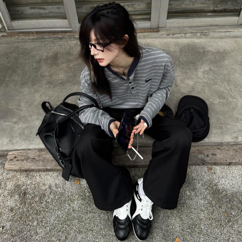 American Retro Henry Collar Stripesd Long-Sleeved T-Shirt for Women in Autum Contrasting Color Splicing Loose Slimming Look Versatile Couple Tops