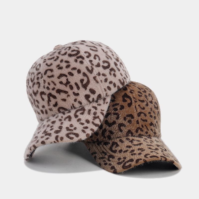 Women's Elegant Basic Modern Style Leopard Curved Eaves Baseball Cap display picture 2