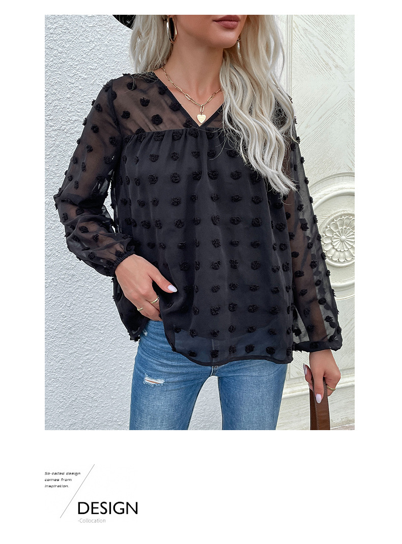 Czarny szyfonowy sweter z długim rękawem i dekoltem w serek, wykonany z wełny i żakardu_voghion.com