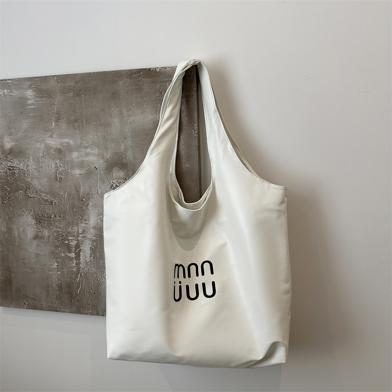 Bolsas de moda casuales de gran capacidad para mujeres 2025, nuevas bolsas de hombro de viaje de moda, bolsas de clase para estudiantes universitarios, bolsas especiales