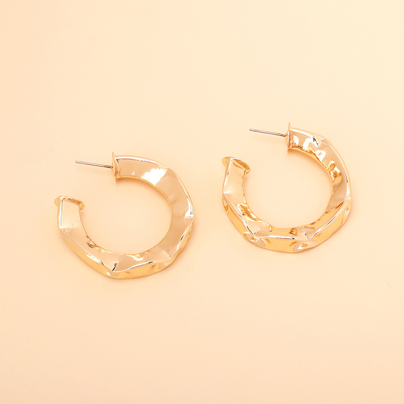 13g Weight Earrings Classification Wedding, Travel Occasion Women'S Gender Vintage Style Style Gold Color Wholesale Jewelry Geometric C-shaped Irregular Glossy Earrings Nihaojewelry 3