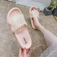 ��ЬŮ�ļ��Ӽ�һ����Ů�n���������Ь�¿��⴩ɳ����H��Ьԡ��