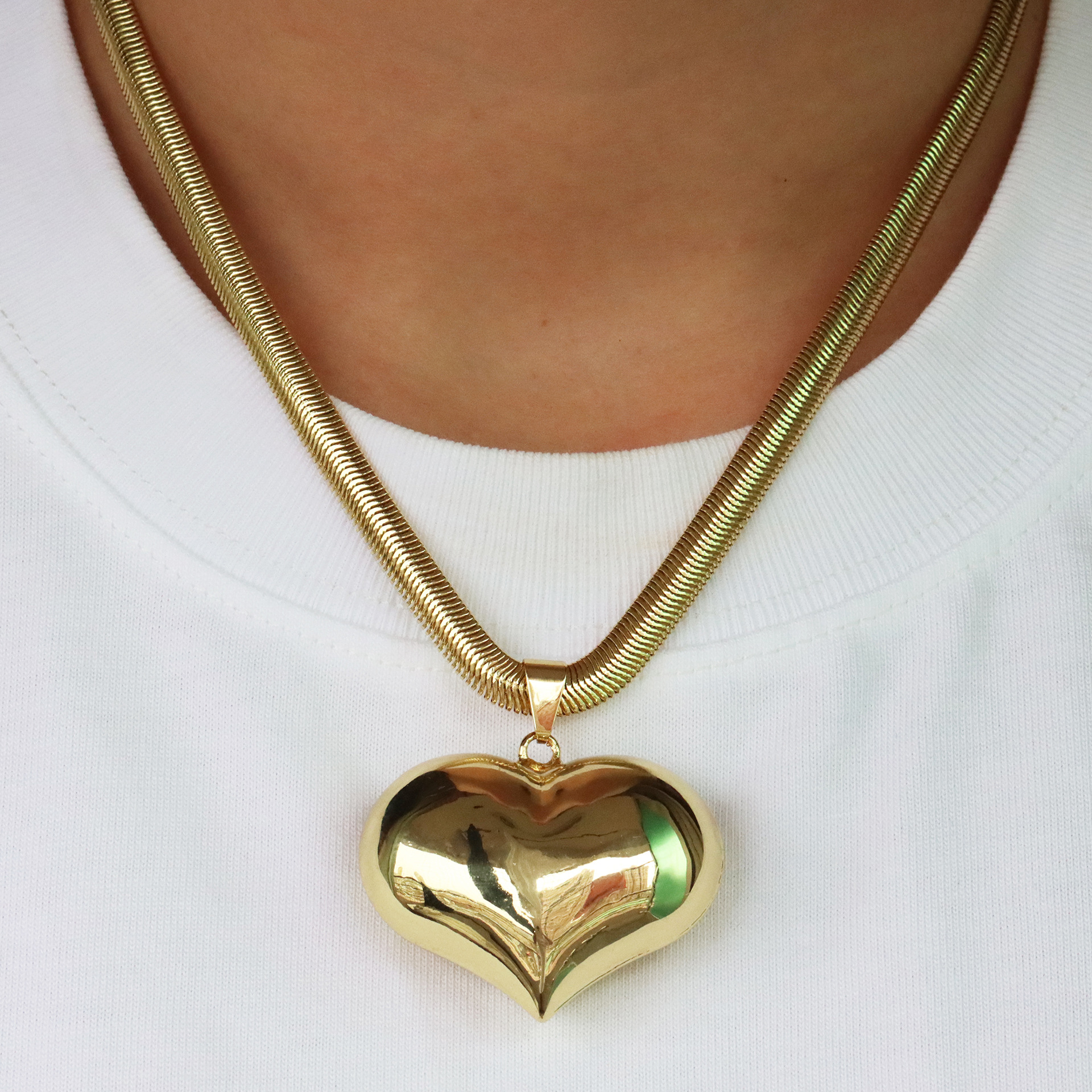 32g Weight Brass Plating Virgin Mary Heart Shape Pendant Necklace