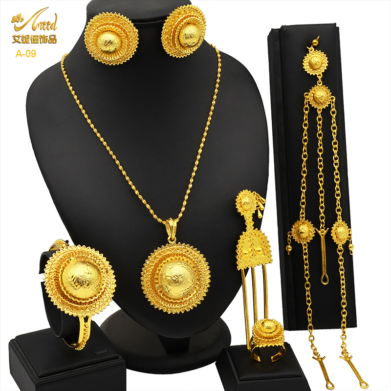necklace for bride