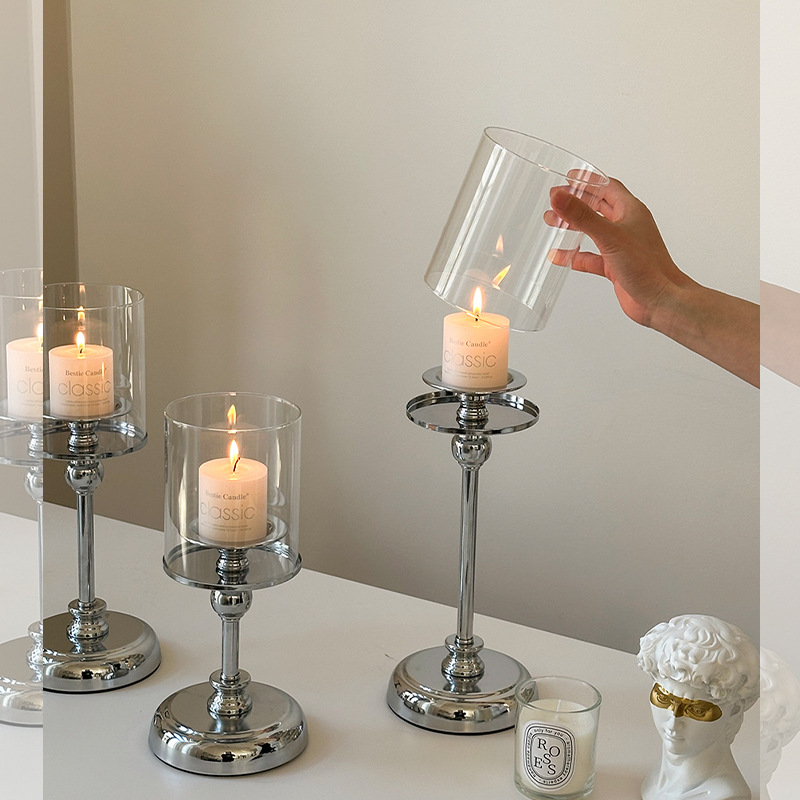 Lujo ligero europeo retro candelabro de vidrio de incienso decoración adornos de mesa de comedor a la luz de las velas accesorios románticos diseño de escena