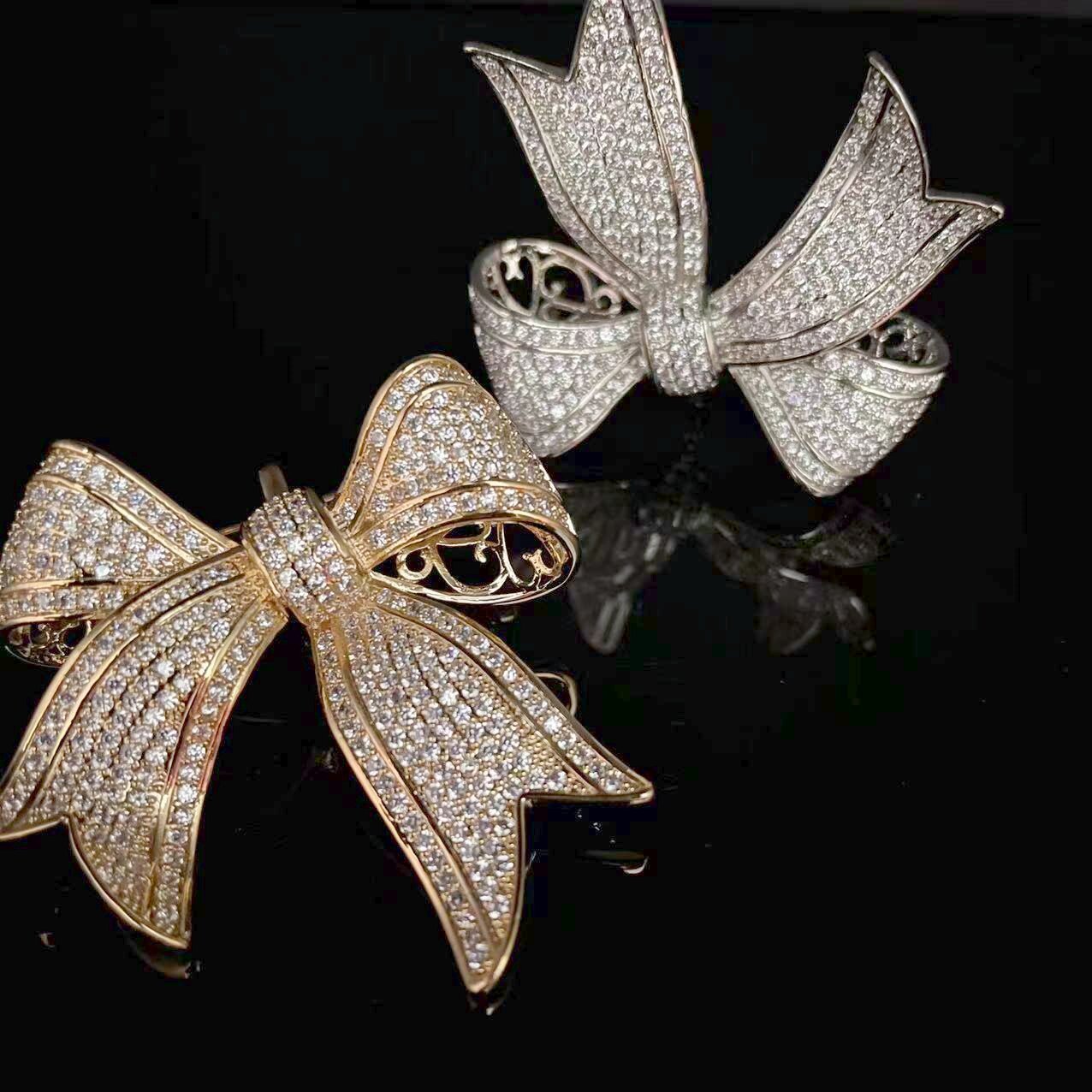 Golden Bow Brooch Exquisite High-end Zircon Women's Coat Pin Fashion Accessories Korea