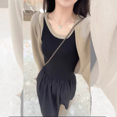 早秋时尚穿搭套装女高级感遮肉显瘦针织拼接吊带连衣裙开衫两件套