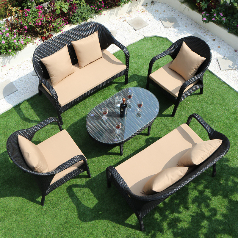 더블 2개 + 싱글 2개 + 커피 테이블 1개