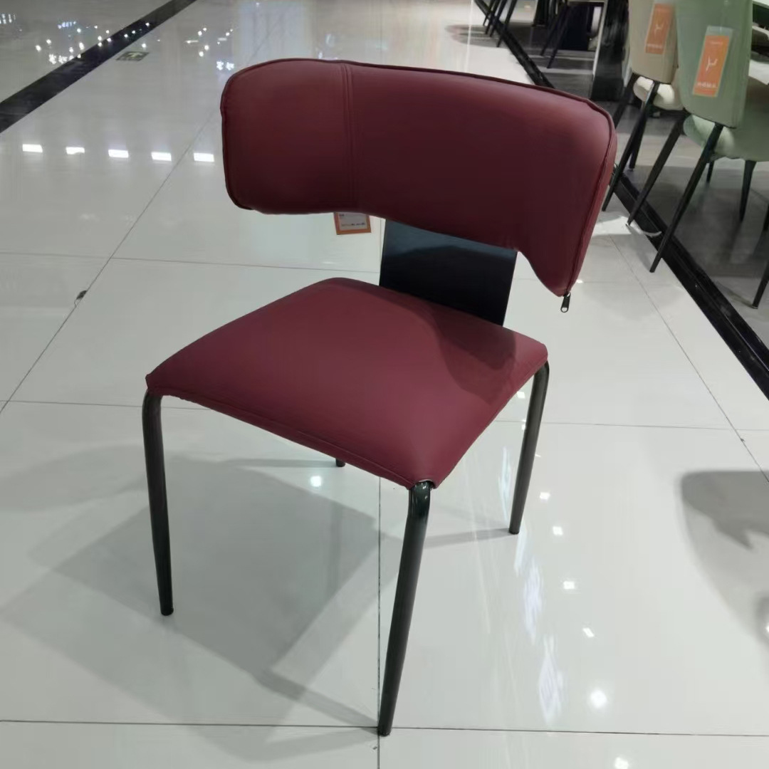 빨간색