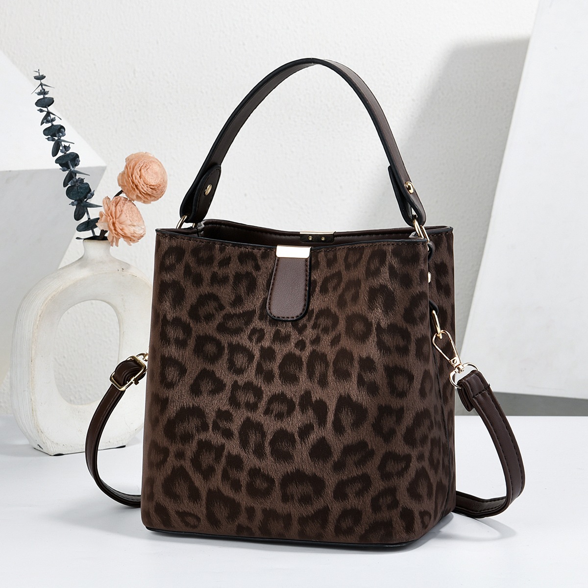 Simple Retro Matte Leopard Print For Women, 2026 New Model, Commuter Shoulder Crossbody , Large Capacity Tote Bucket_voghion.com