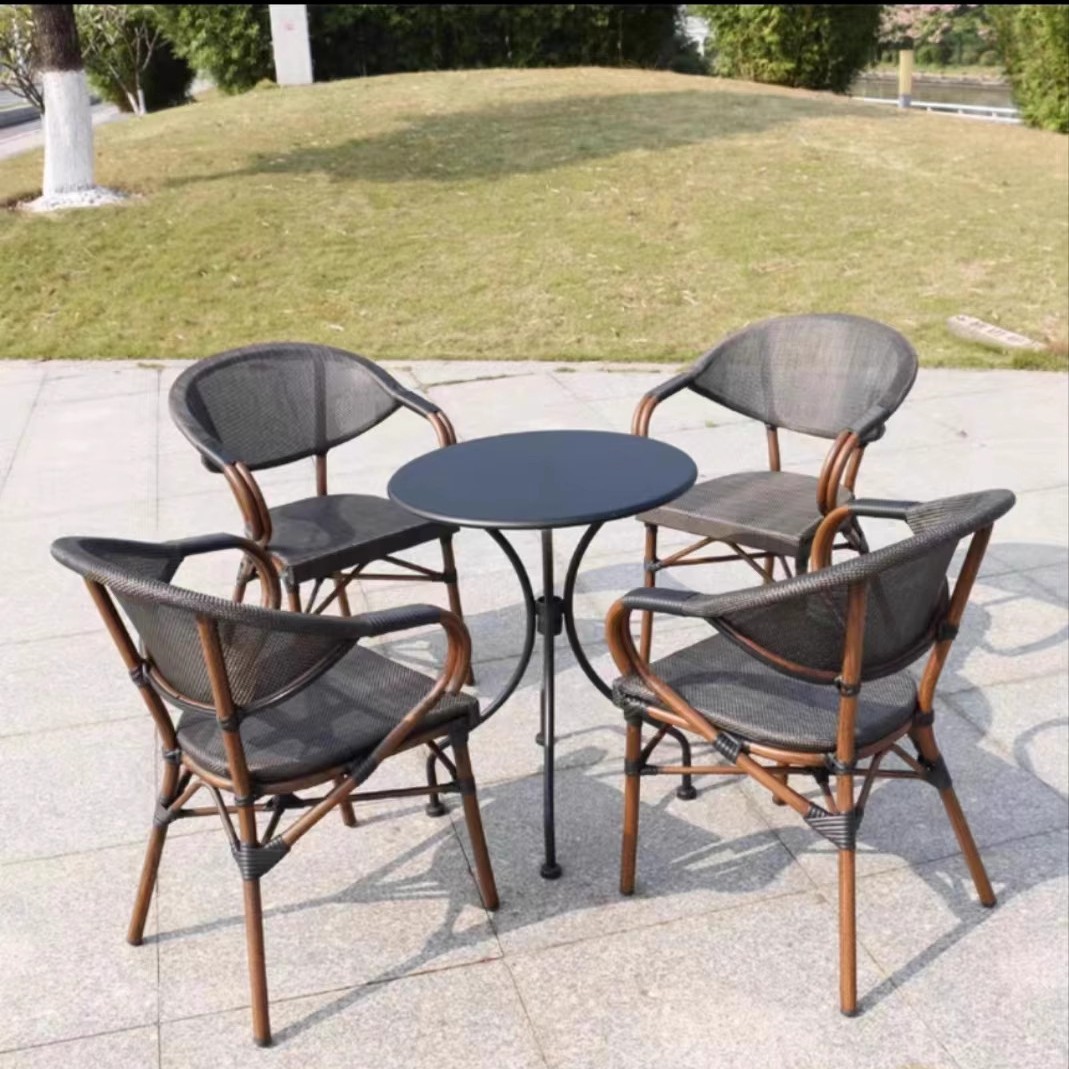 26호(의자 4개 + 탄소강 60cm 원형 테이블)