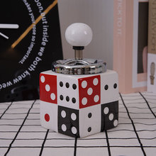 跨境创意时尚陶瓷骰子烟灰缸带盖旋转防灰飞烟味个性筛子烟缸摆件
