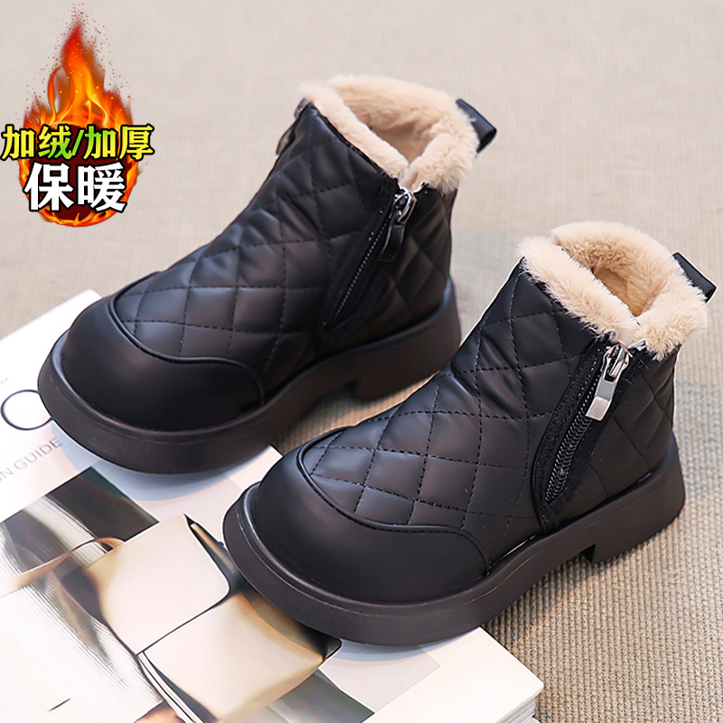 Zapatos infantiles de niñas botas de nieve de invierno adicionadas 2025 nuevas botas de algodón negro caliente para niños zapatos de algodón de niñas grandes