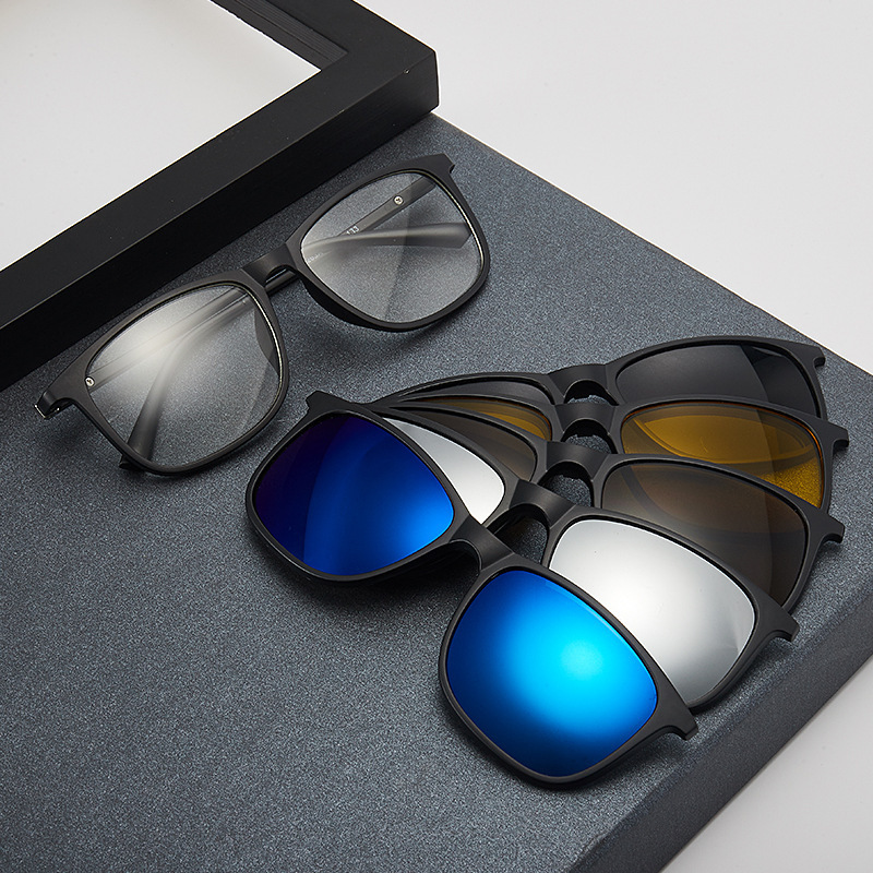 Polarized Sunglasses for Men and Women Tr90 Glasses Frame Five-Piece Set Night Vision Magnetic Clip-On Sunglasses Myopia Glasses Uv400