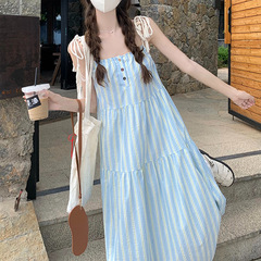 韓国系ブルーストライプストラップワンピース女性夏新作小清新リゾート風袖なしゆったりa字スカート