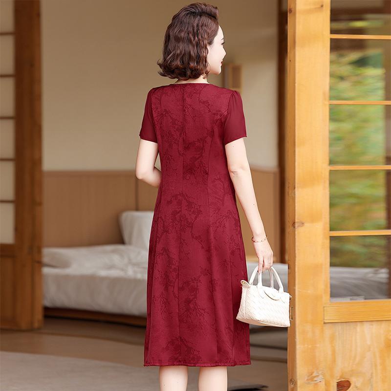 5月1日義母の結婚式の宴会服は、2025年の新しい中高年の母親の夏のシフォンドレスの気質として通常着用できます|undefined