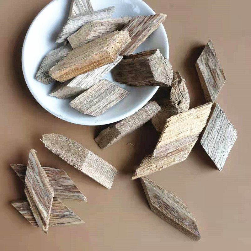 Agarwood Chen Xiang Dried Herb Slices and Chips 500g Traditional TCM Aromatic Incense and Decoction Material quality and texture