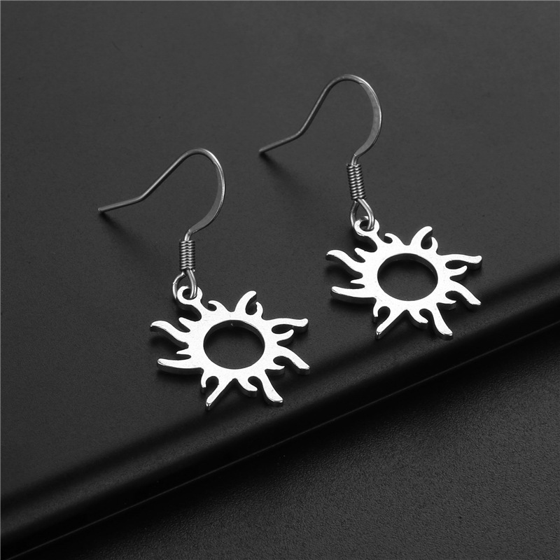 Großhandel Schmuck Kaninchen Stern Mond Anhänger Edelstahl Ohrringe Nihaojewelry display picture 14