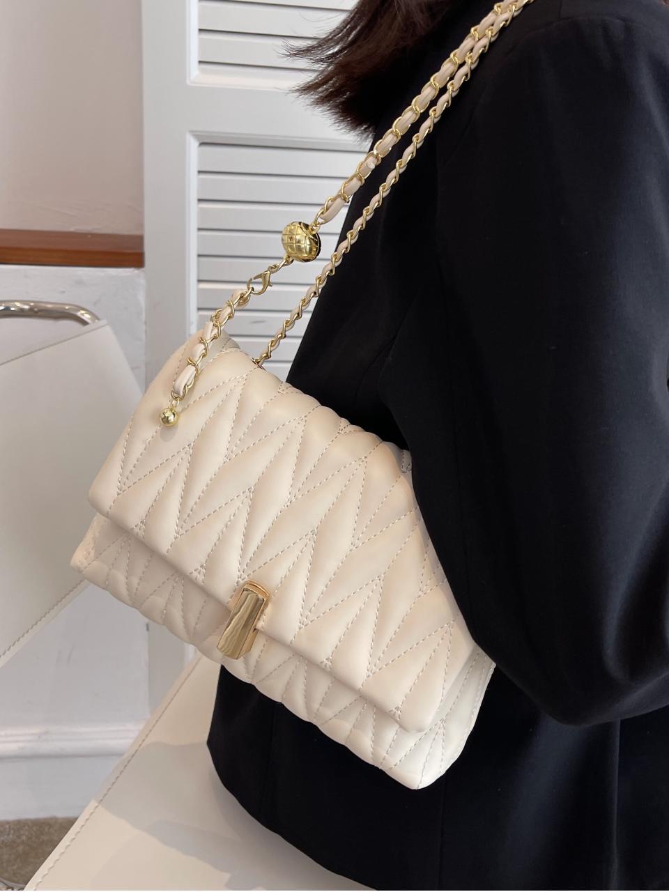 Moda coreana bordada pequeña bolsa cuadrada mujer 2025 nuevo estilo extranjero bolso de hombro universal bolso super caliente bolso mochila