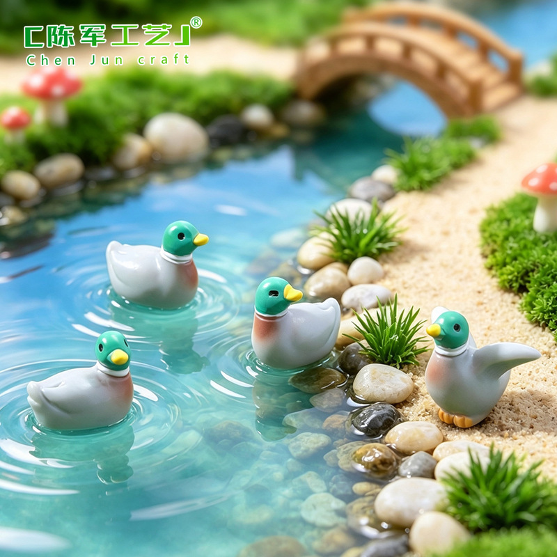 Cute simulated duck figurine for micro-landscape, DIY garden decoration accessories, mini ornaments Cute simulated duck figurine for micro-landscape, DIY garden decoration accessories, mini ornaments
