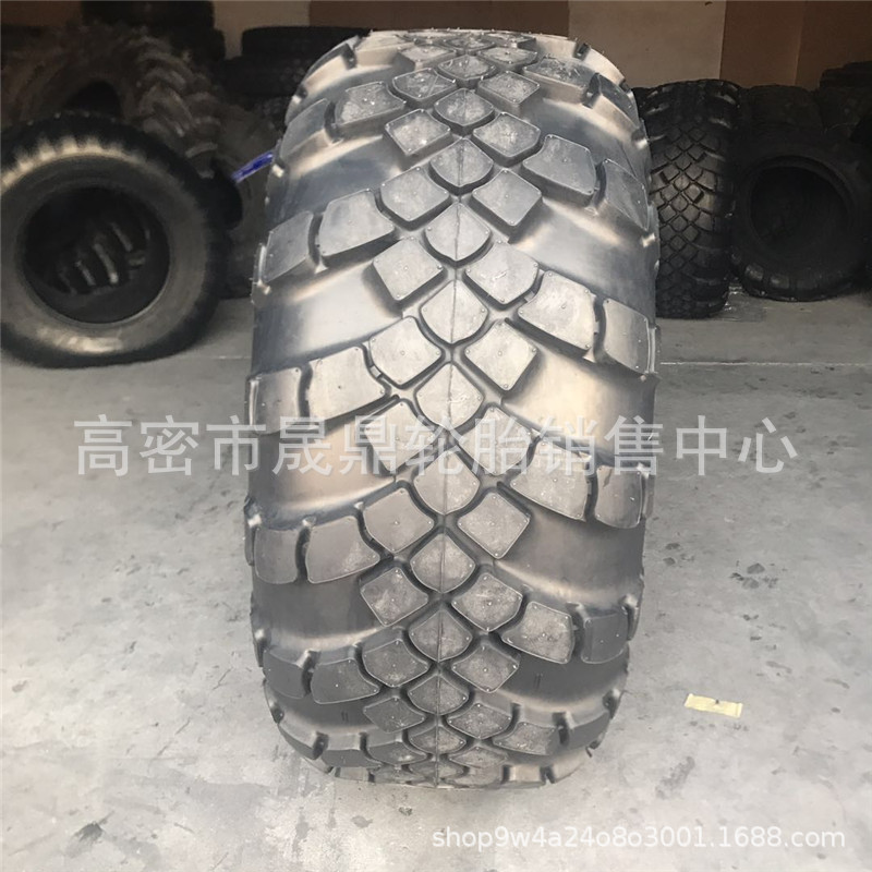 重型越野车1500x600-635 1600x600-685轮胎可改装沙漠宽体轮