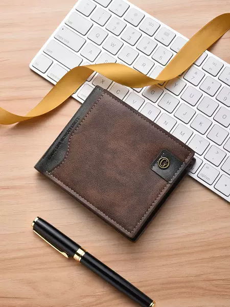 New Men's Wallet, Men's Short Wallet, Young Men's Simple and Fashionable Multi-Card Slot, Large Capacity Manufacturer's Ready-Made Card Holder
