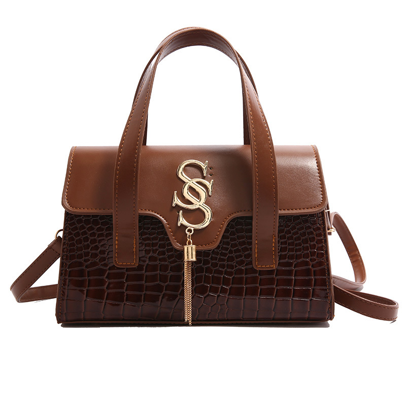 Bolso de borla con letras con patrón de cocodrilo de nicho 2024 nueva costura de moda estilo occidental simple y elegante bolso de hombro femenino