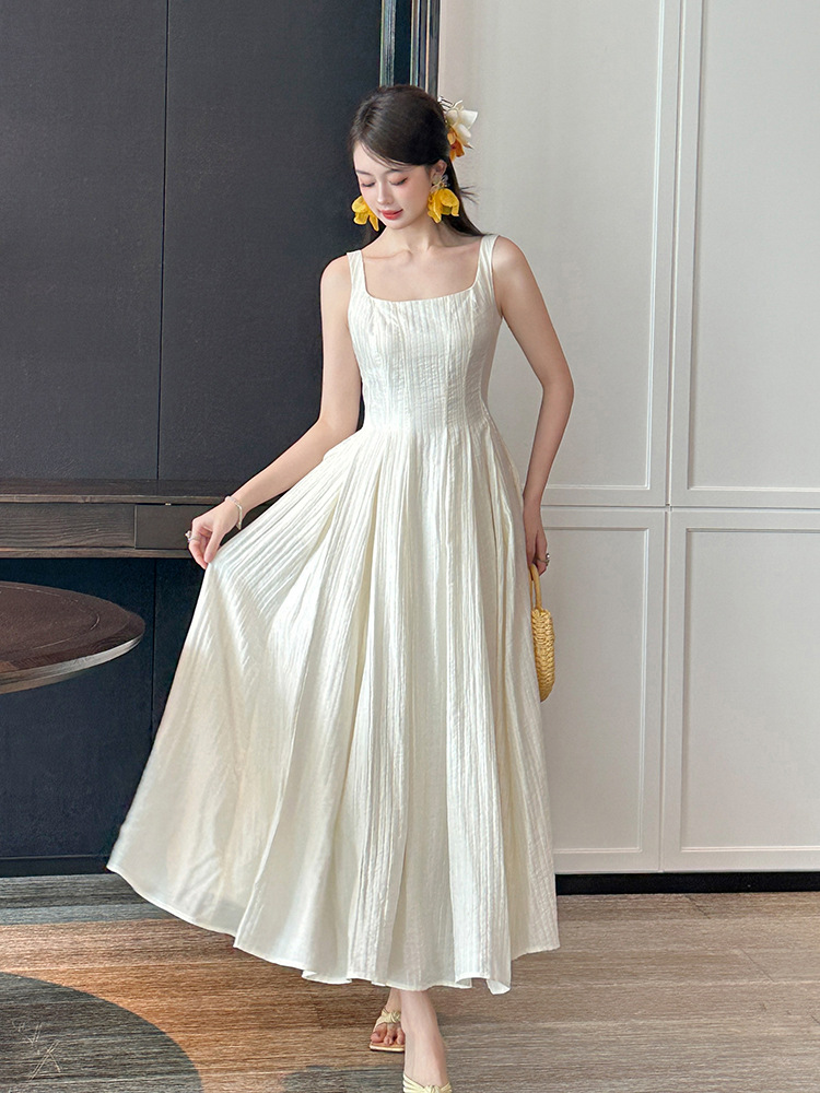 Váy maxi chữ A hở lưng thiết kế hai dây phong cách Pháp — Màu đen