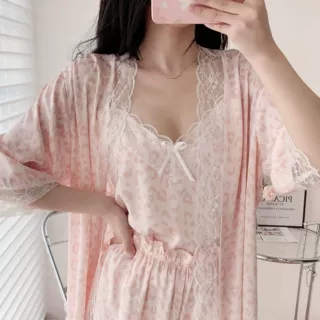 睡衣女春秋冰雪丝性感蕾丝丝绸缎面吊带短裤睡袍三件套公主少女风