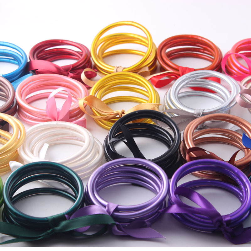 1 Set Lady Solid Color Silica Gel Women's Wristband display picture 1