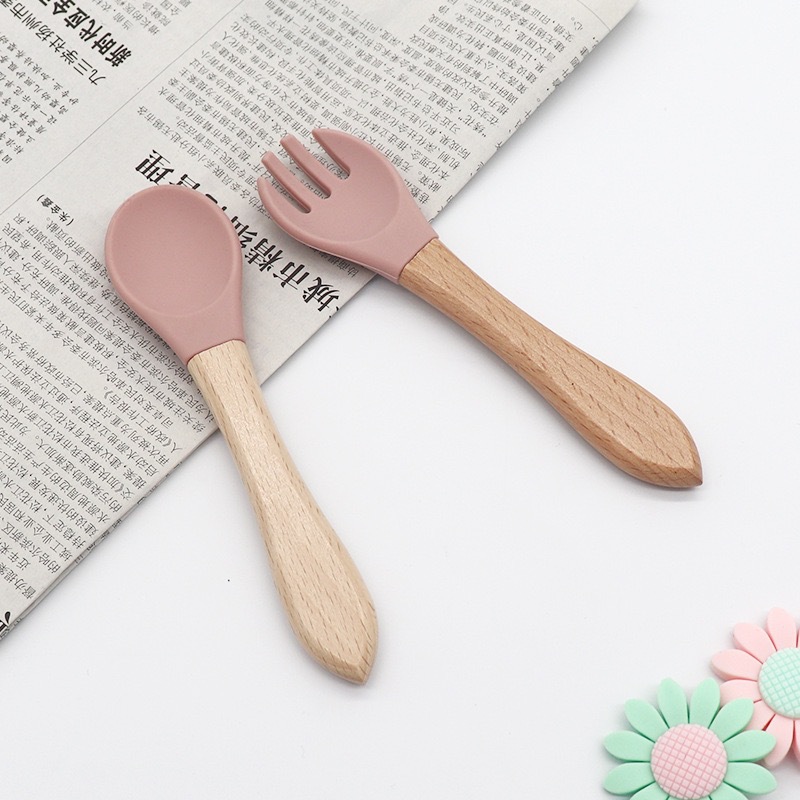 라이트 핑크 포크와 스푼