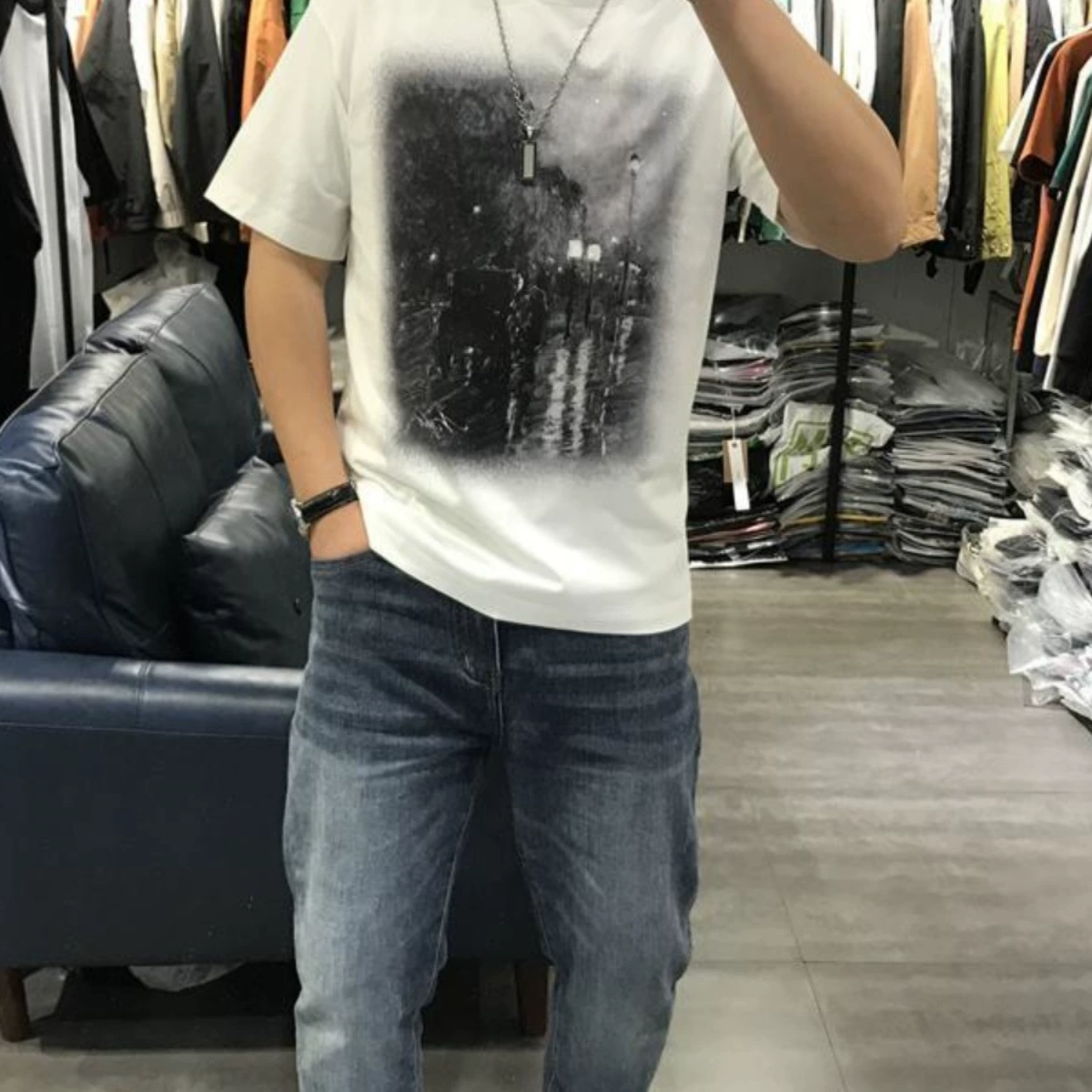 2025 новая летняя мужская футболка с круглым вырезом и короткими рукавами в корейском стиле, облегающая эластичная футболка с персонализированным принтом, модный топ с половиной рукавов