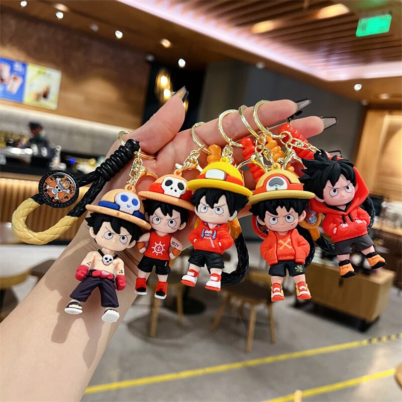 新商品のワンピースアニメのキーホルダールフィ公仔男性のカバンはデパートの子供機の小さいプレゼントの卸売りをします。|undefined