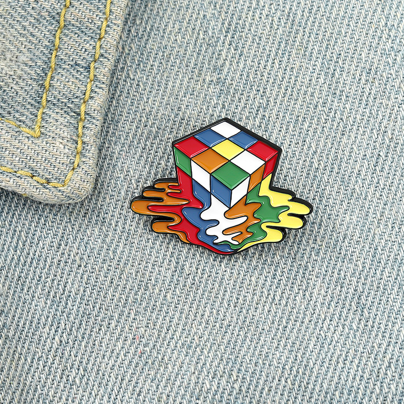 Fashion Rubik's Cube Alloy Plating Unisex Brooches display picture 2