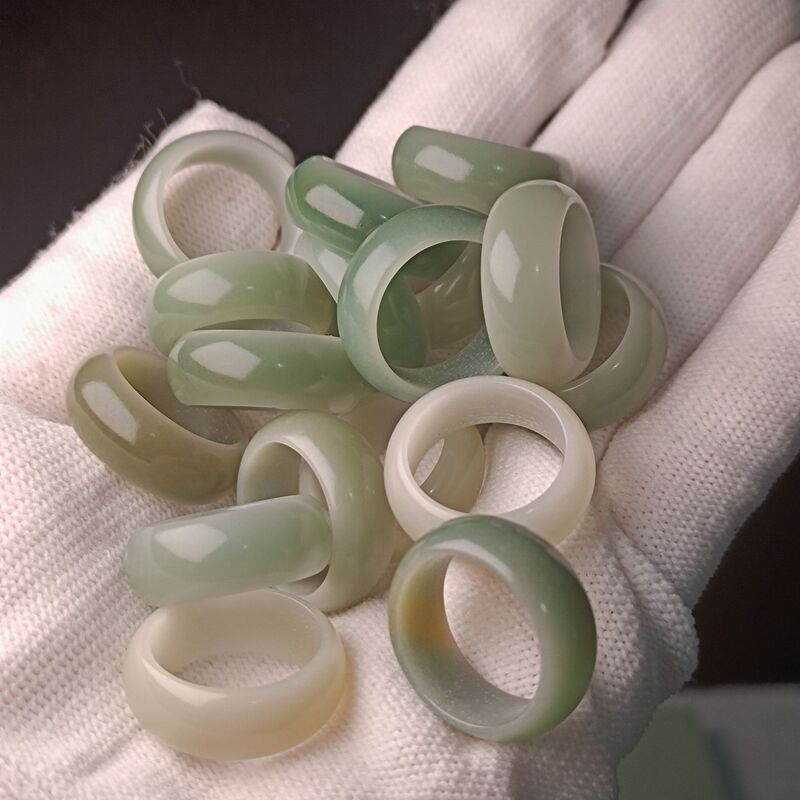 Bodhi root running ring jewelry wholesale white green weathered running ring Wen play ring accessories DIY accessories Bodhi root running ring jewelry wholesale white green weathered running ring Wen play ring accessories DIY accessories